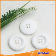 Bouton en polyester / bouton en plastique / bouton en résine pour manteau BP4222